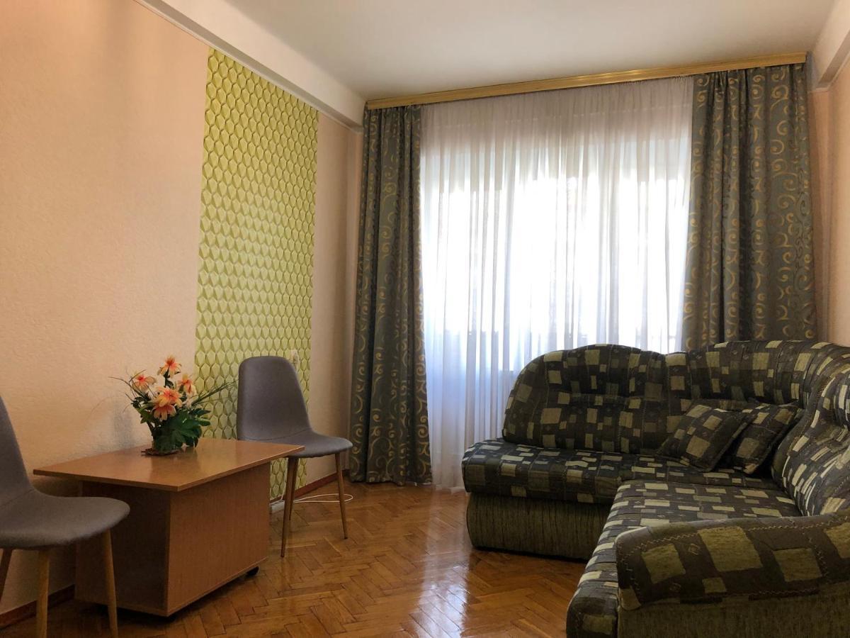 Kyiv Daily Rent Apartments On Bogdana Gavrilishina 10 Exterior foto